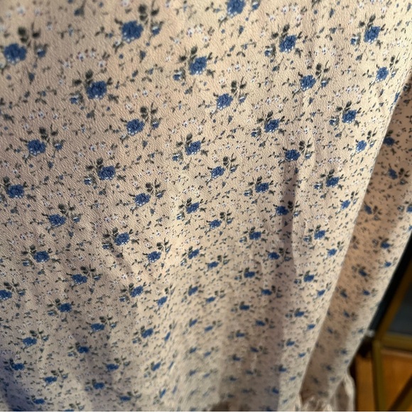 Perrin & co Floral Maxi Dress - Picture 10 of 13